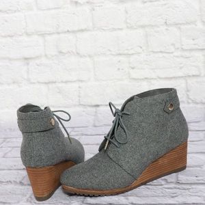 NWOT Dr. Scholl’s Gray Wool Wedge Booties 7